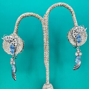 Screw Back Blue & Clear Stone Earrings Flower Shape Dangle Leaf Silver Tone